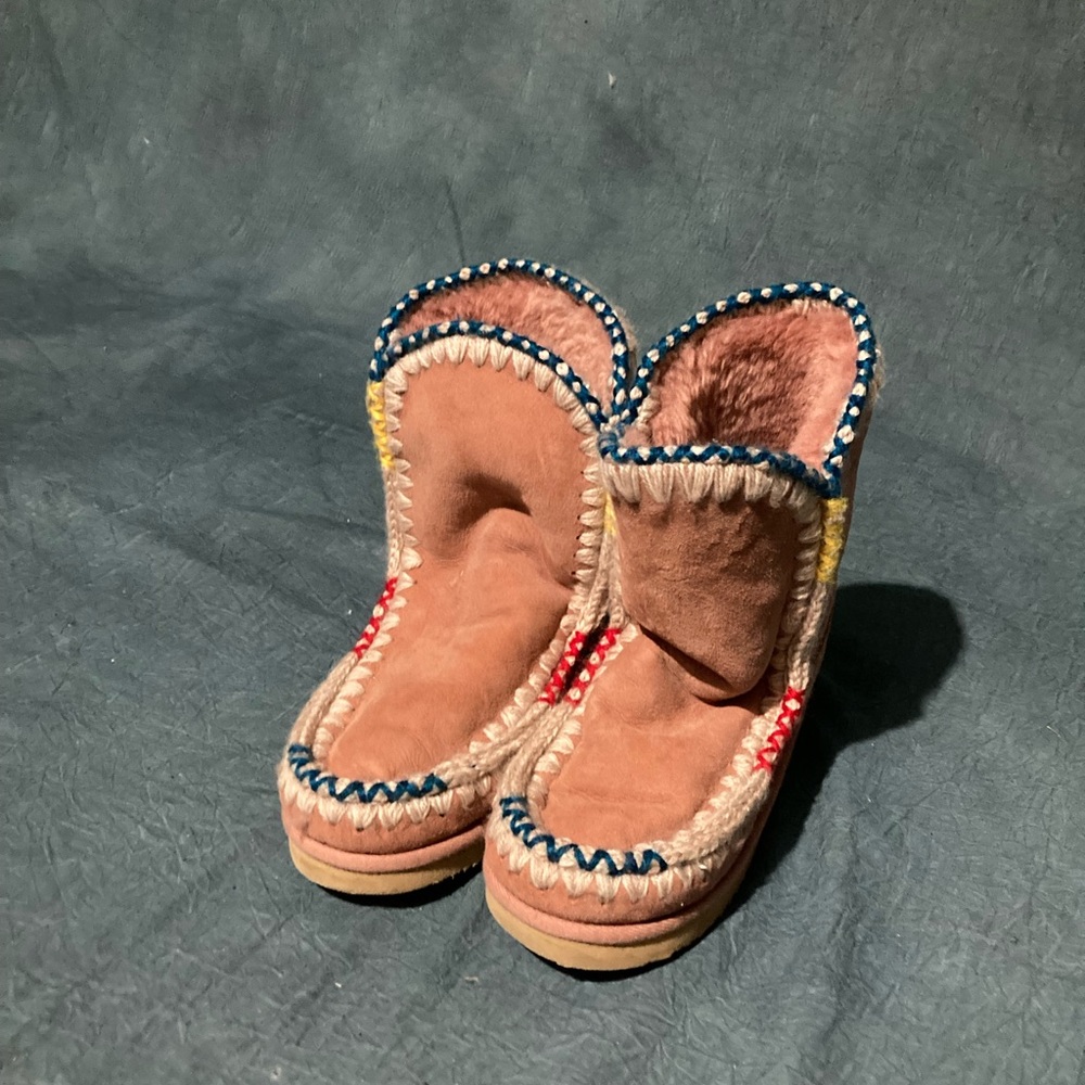 Pink MOU Eskimo ankle boots - size 8